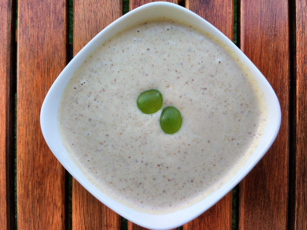 Ajoblanco, soupe froide andalouse aux amandes