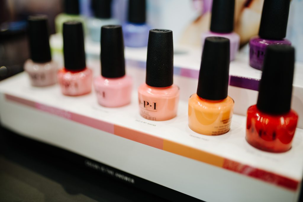 Vernis à ongles colorés, tendances couleurs manucure été 2026